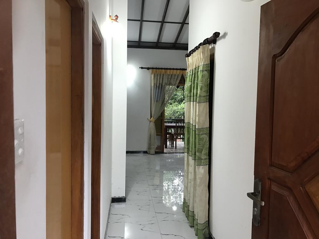 Mount Nature Villa Хиккадува Экстерьер фото