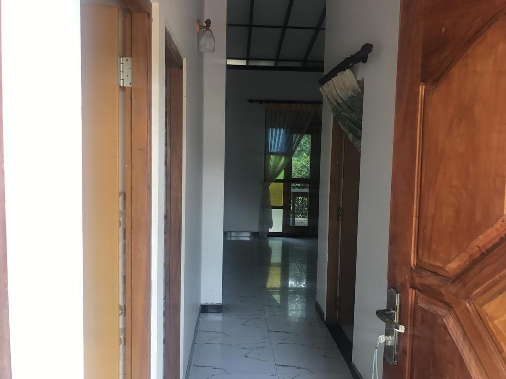 Mount Nature Villa Хиккадува Номер фото